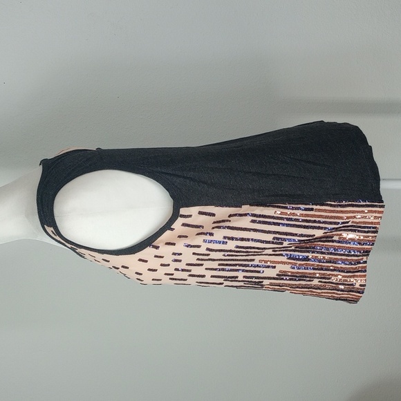 Anthropology Tiny Auberte Beaded Top Size Medium - Picture 6 of 11